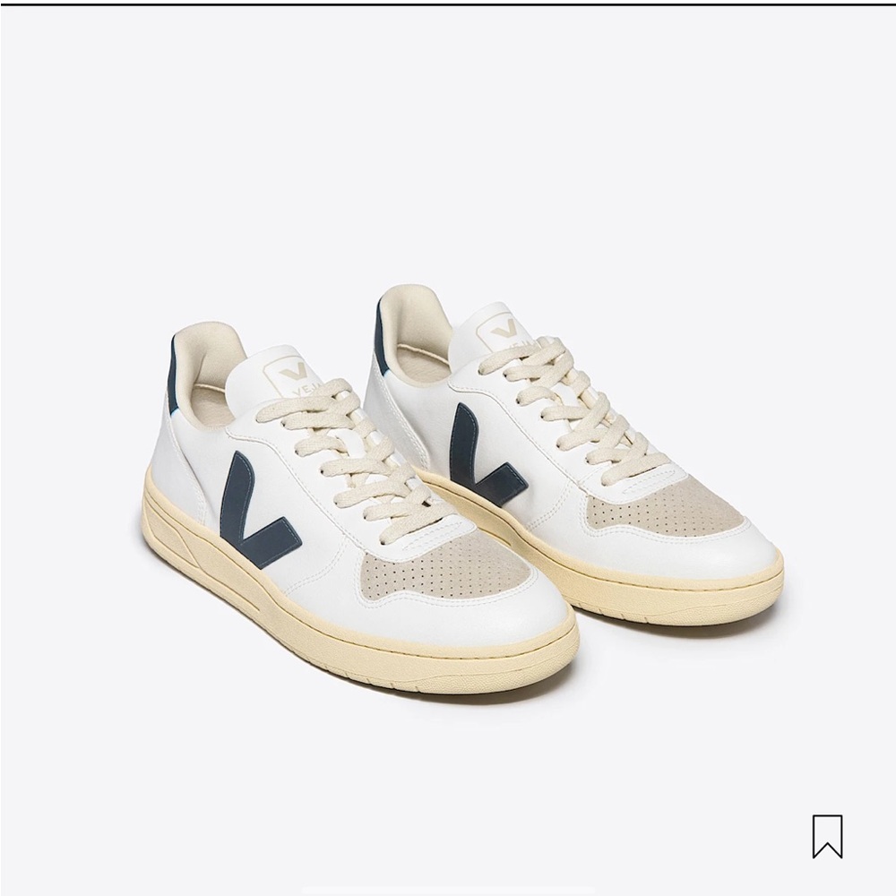 Veja V-10 CWL White California Vegan Leather Sneakers Size 9 - Picture 12 of 12